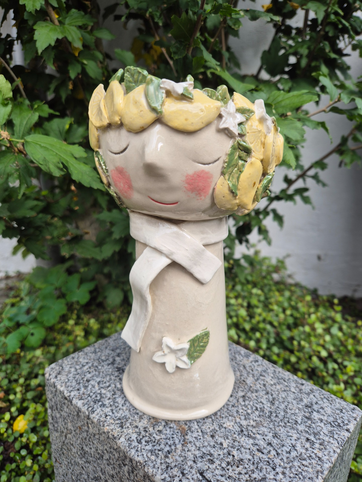 Citrondame vase 450,-