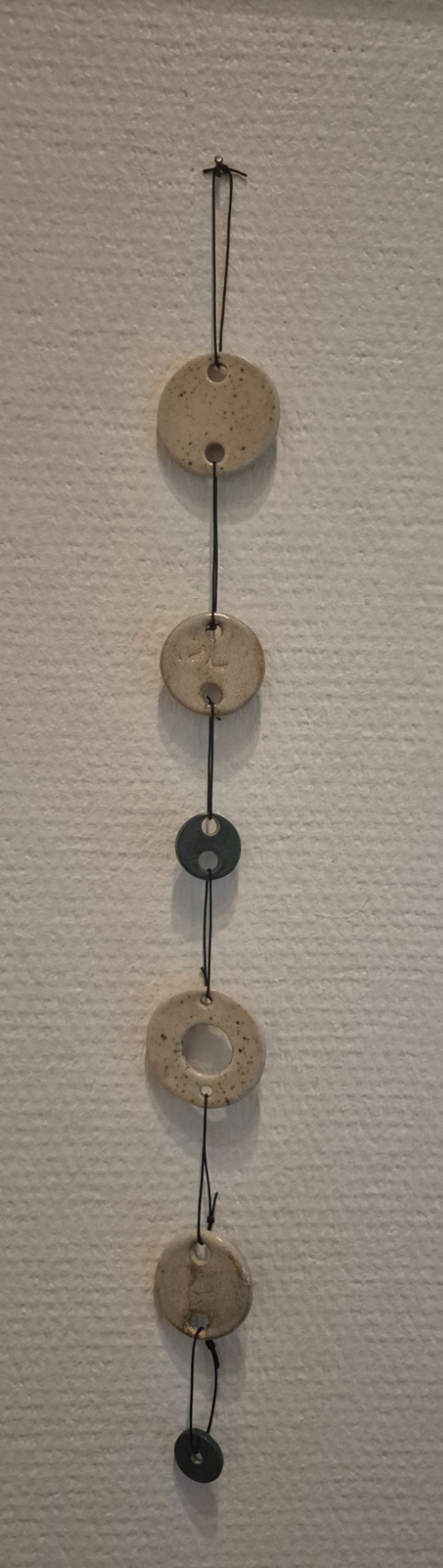Vægophæng 50 cm lang 125,- kr